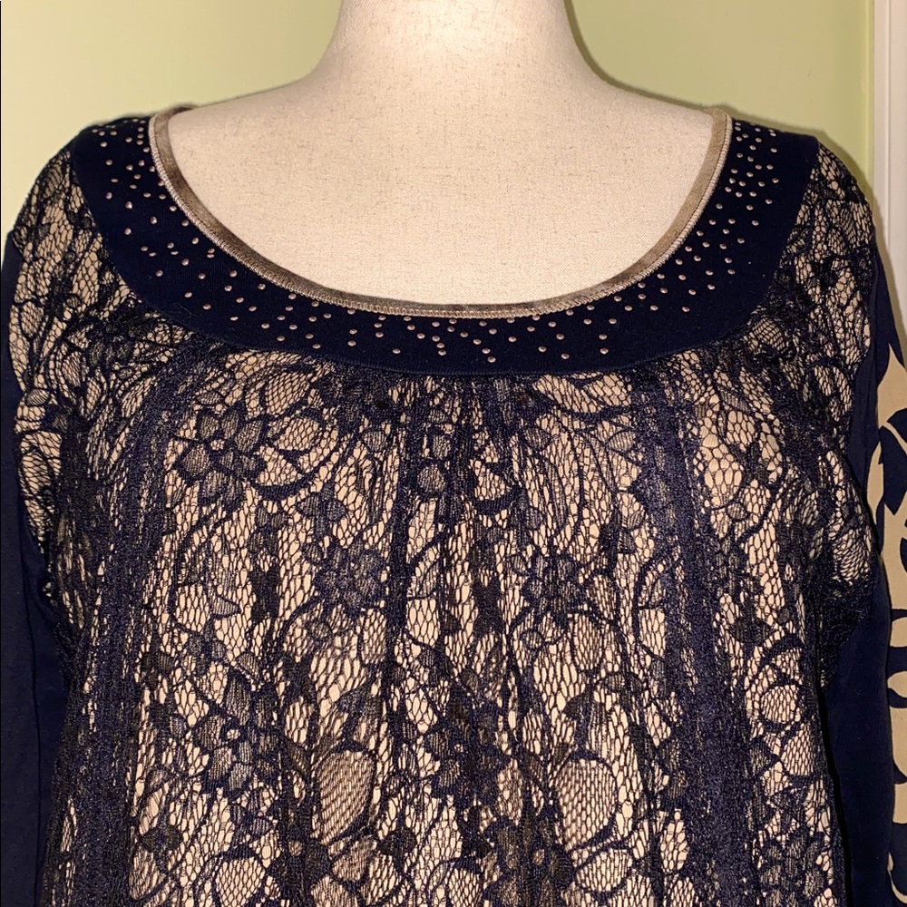 Vanilla Sugar vintage tan/black/brown w/ black lace pullover w 3/4 sleeves